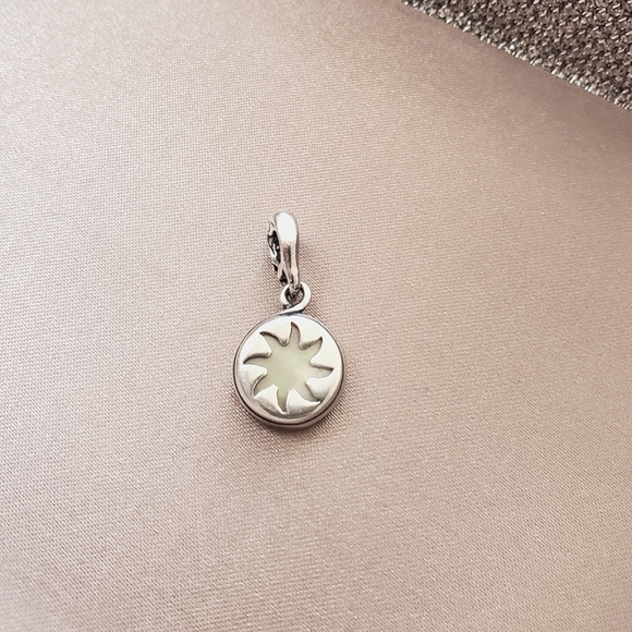 Carolyn Pollack Sterling Mother of Pearl Pendant